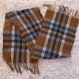 Plaid scarf with fringe